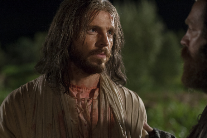 Matthew 26:36–56, Christ looks toward Judas