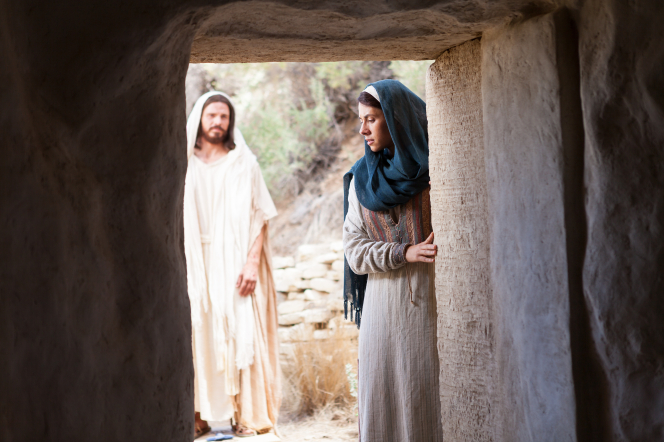 John 20:3–18, Mary weeps outside the tomb while Christ approaches