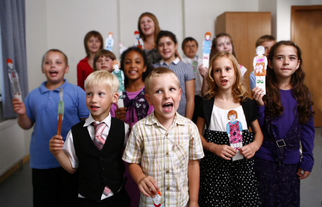 children singing