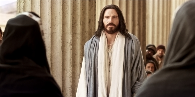 Christ Stands in the Temple