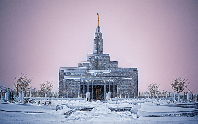 The Draper Utah Temple in the Winter