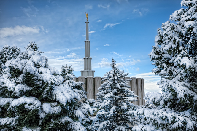 Photo of the Provo Temple after a snow storm